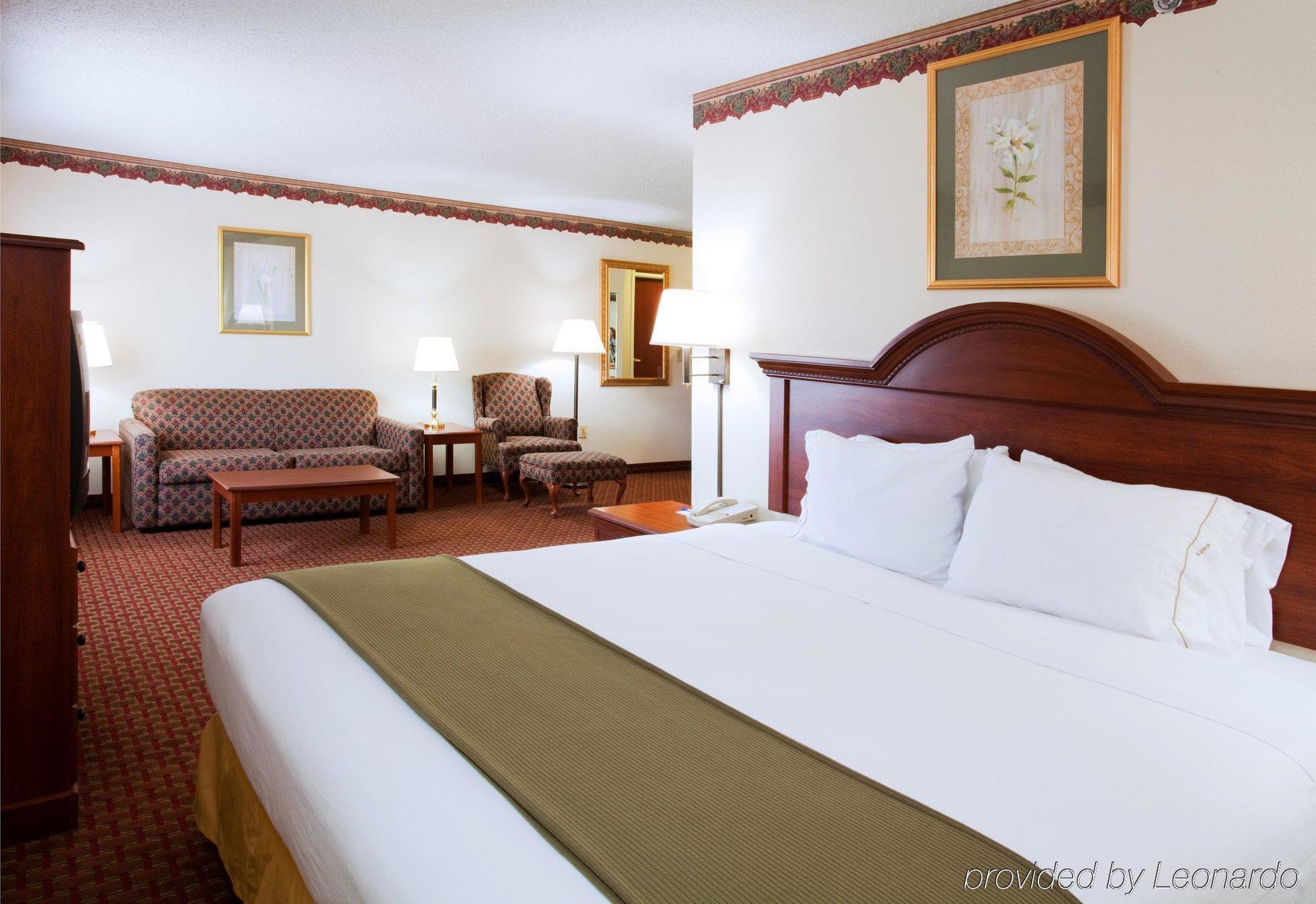 Holiday Inn Express Hillsville By Ihg Εξωτερικό φωτογραφία