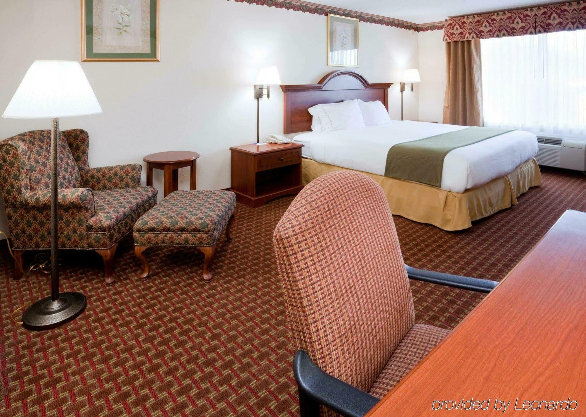Holiday Inn Express Hillsville By Ihg Εξωτερικό φωτογραφία