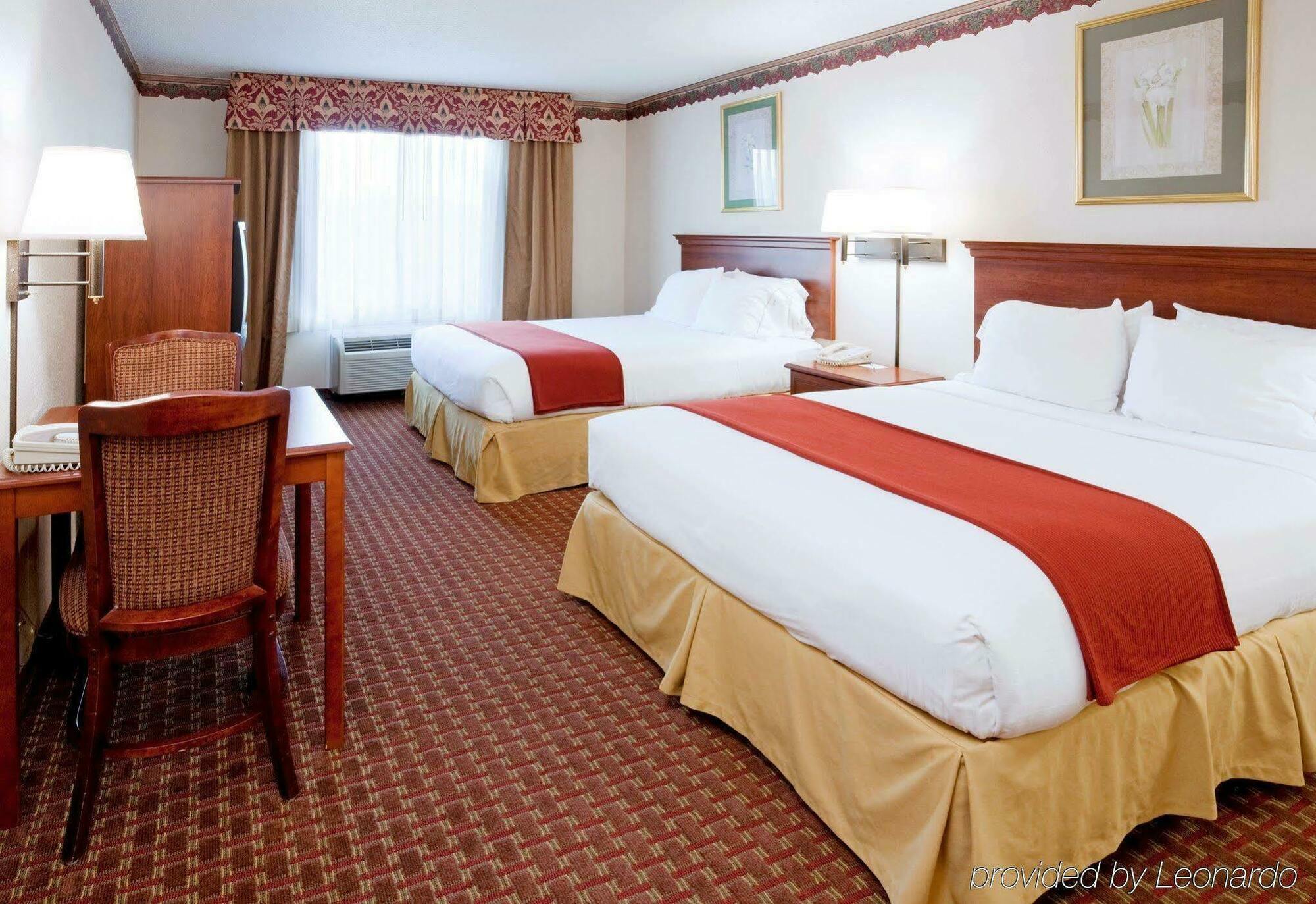 Holiday Inn Express Hillsville By Ihg Εξωτερικό φωτογραφία