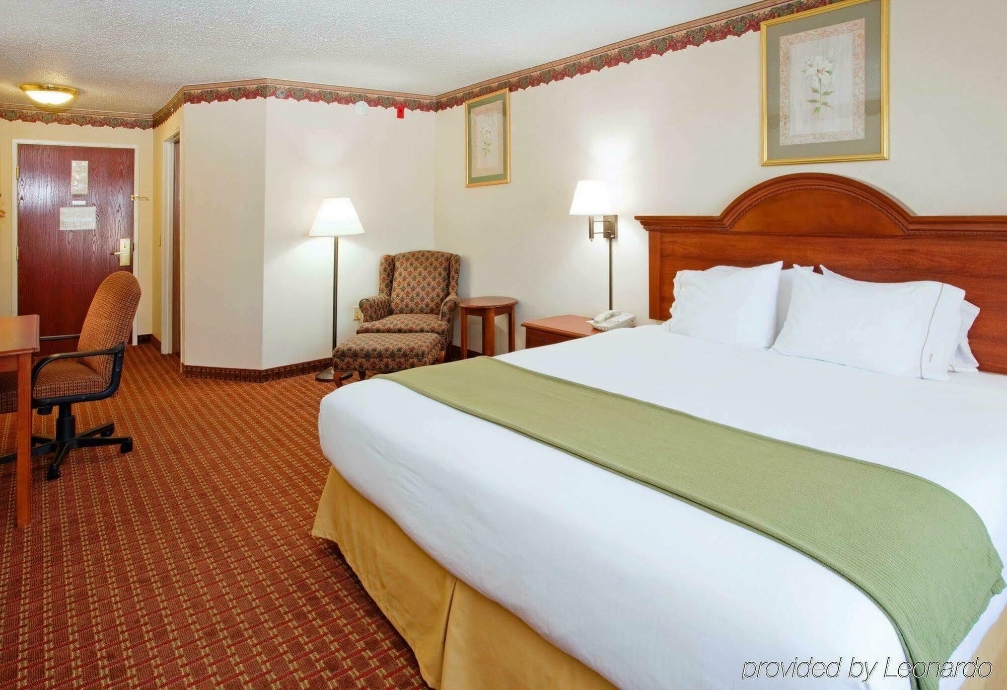 Holiday Inn Express Hillsville By Ihg Εξωτερικό φωτογραφία