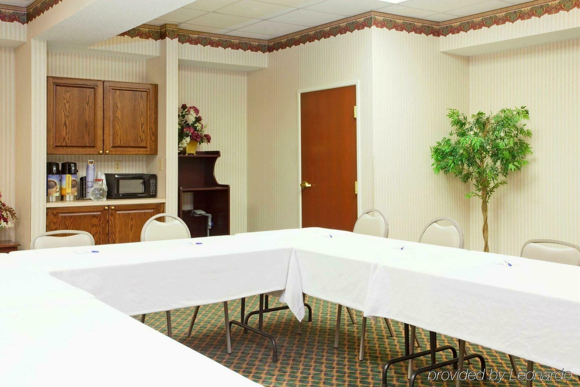 Holiday Inn Express Hillsville By Ihg Εξωτερικό φωτογραφία