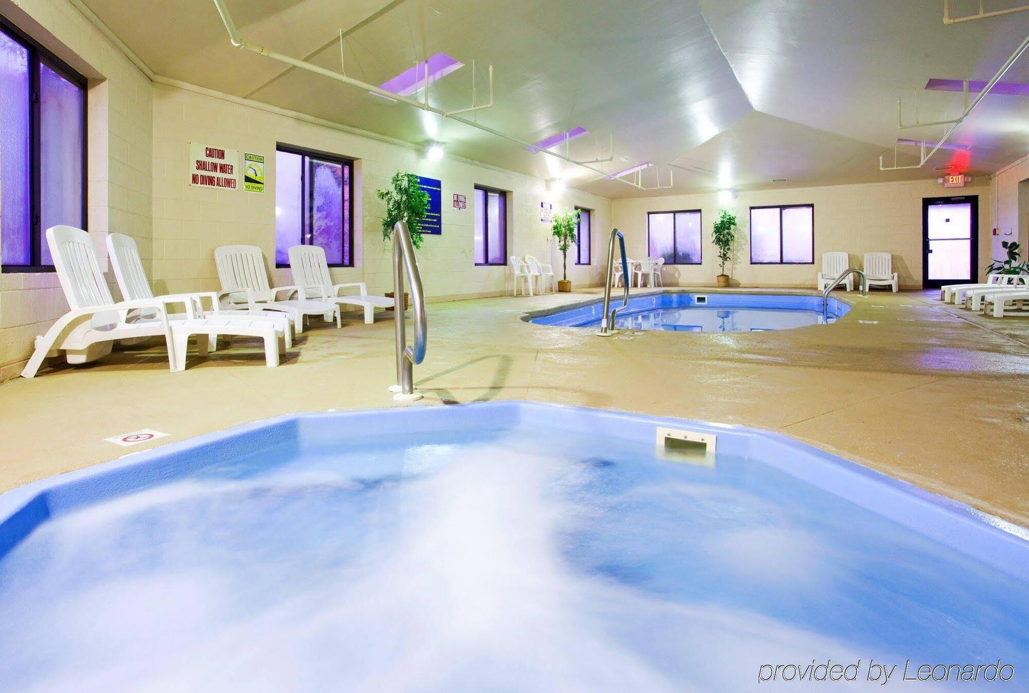 Holiday Inn Express Hillsville By Ihg Εξωτερικό φωτογραφία